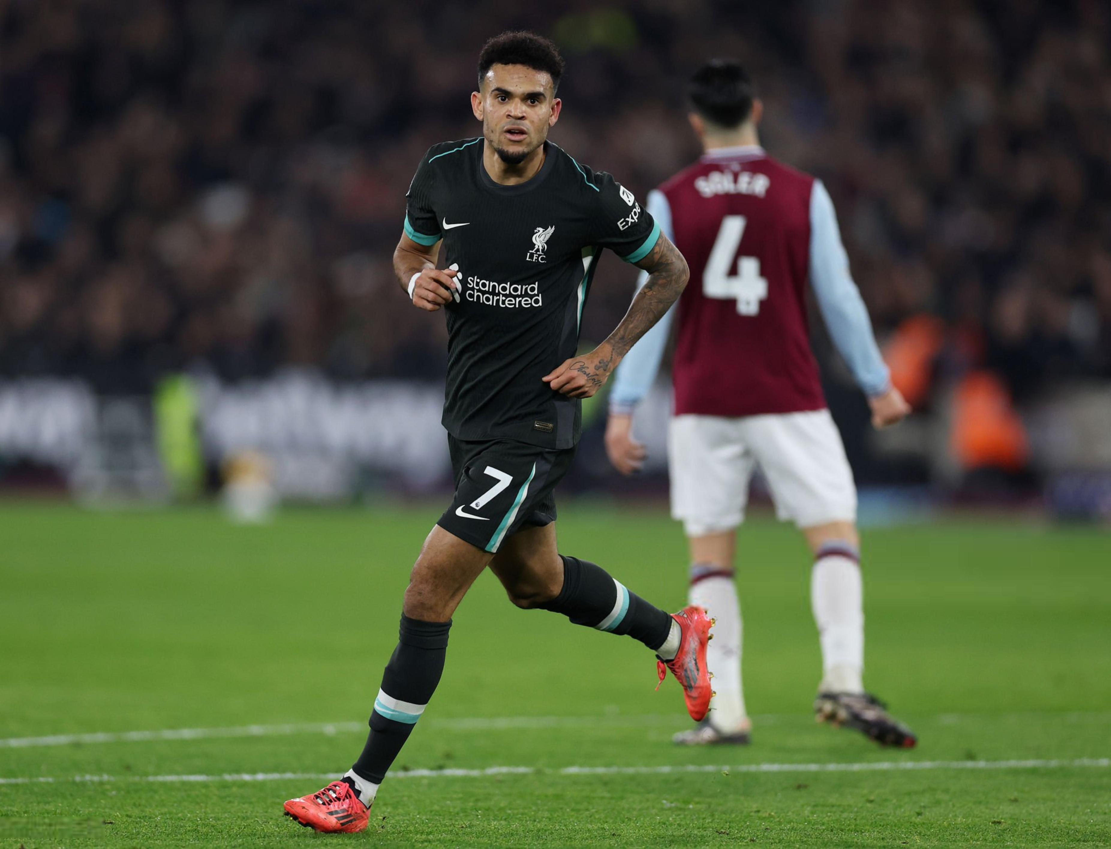 开云体育-关于萨拉赫连续五场比赛得分超过大比分获胜，澳大利亚队不断突破！引发球迷热议的信息