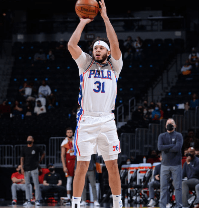 开云-关于科维托娃在篮网比赛中败北，关键助攻引发热议！的信息