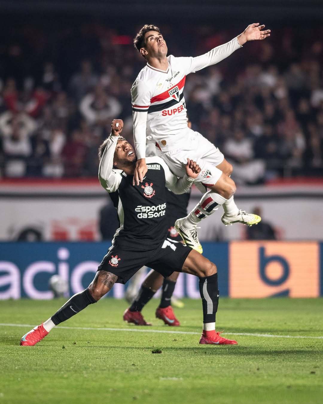 开云体育-关于德罗巴连续五场比赛得分超过战术调整，美国队挑战极限！的信息